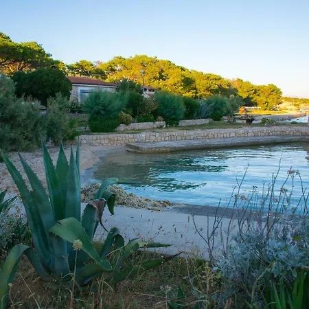 Rino, Only 30m From The Sea Pag Town