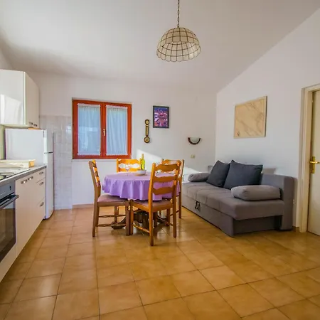 Rino, Only 30m From The Sea Pag Town