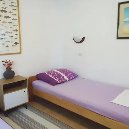 Apartment Rino, Only 30m From The Sea