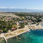 Rino, Only 30m From The Sea Apartman *